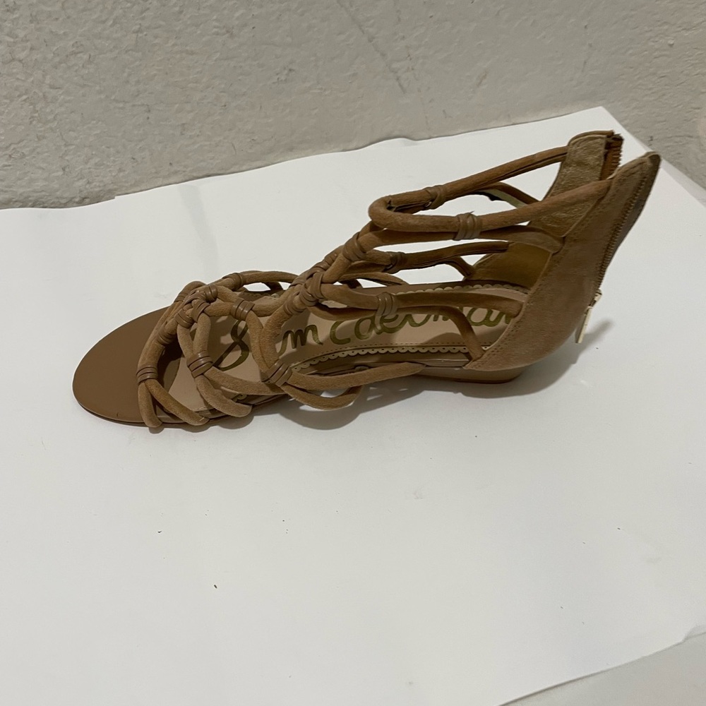 New Sam Edelman Suede Gladiators Size 7